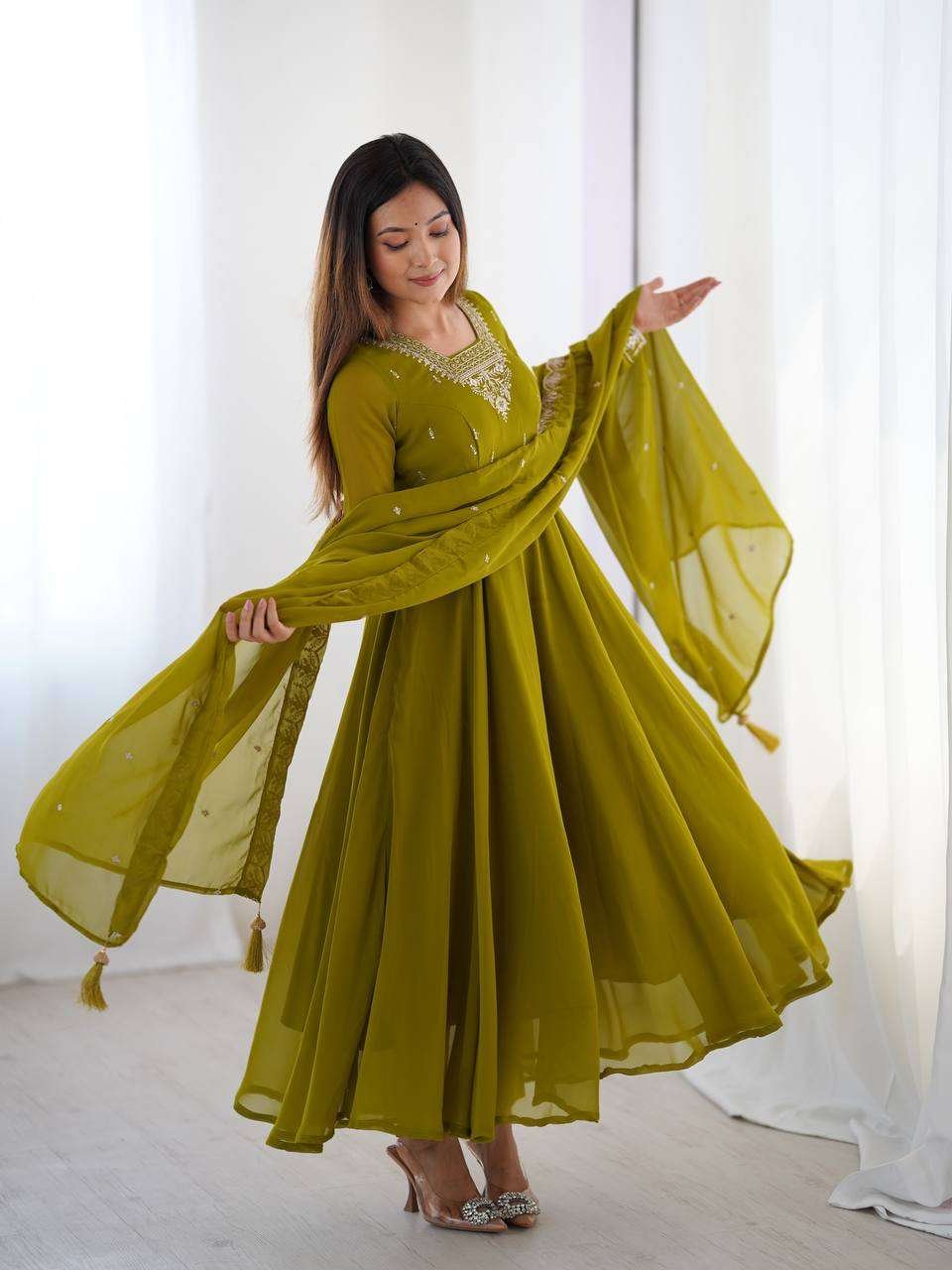 Womens Fox Georgette Anarkali Kurti with Pant & Dupatta Set (Copy)