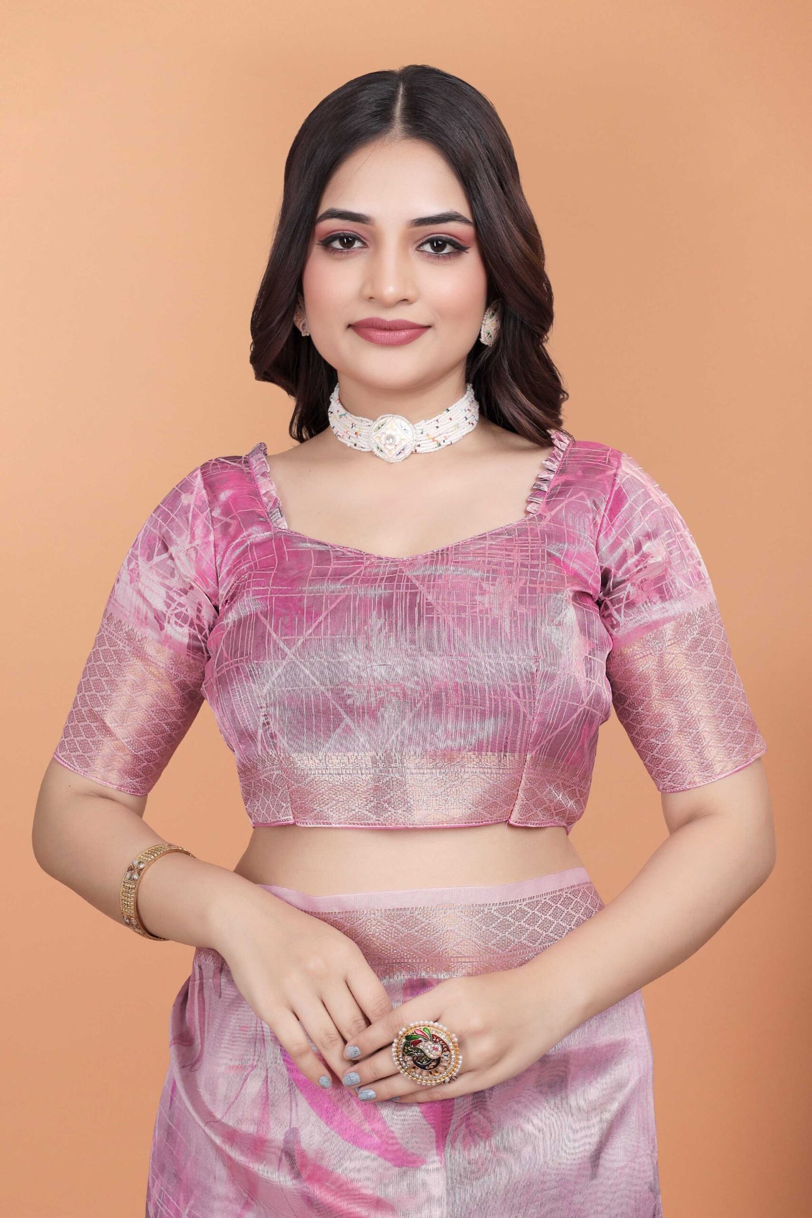 Pink floral print saree - Image 3