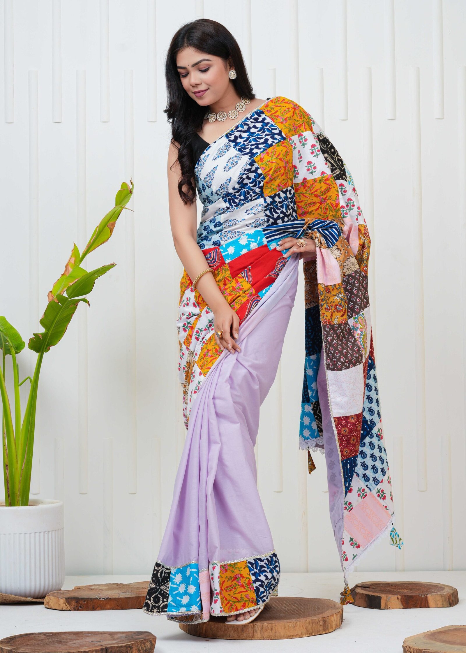 Elegant Printed Cotton Saree with Traditional Floral & Paisley Design - Image 3