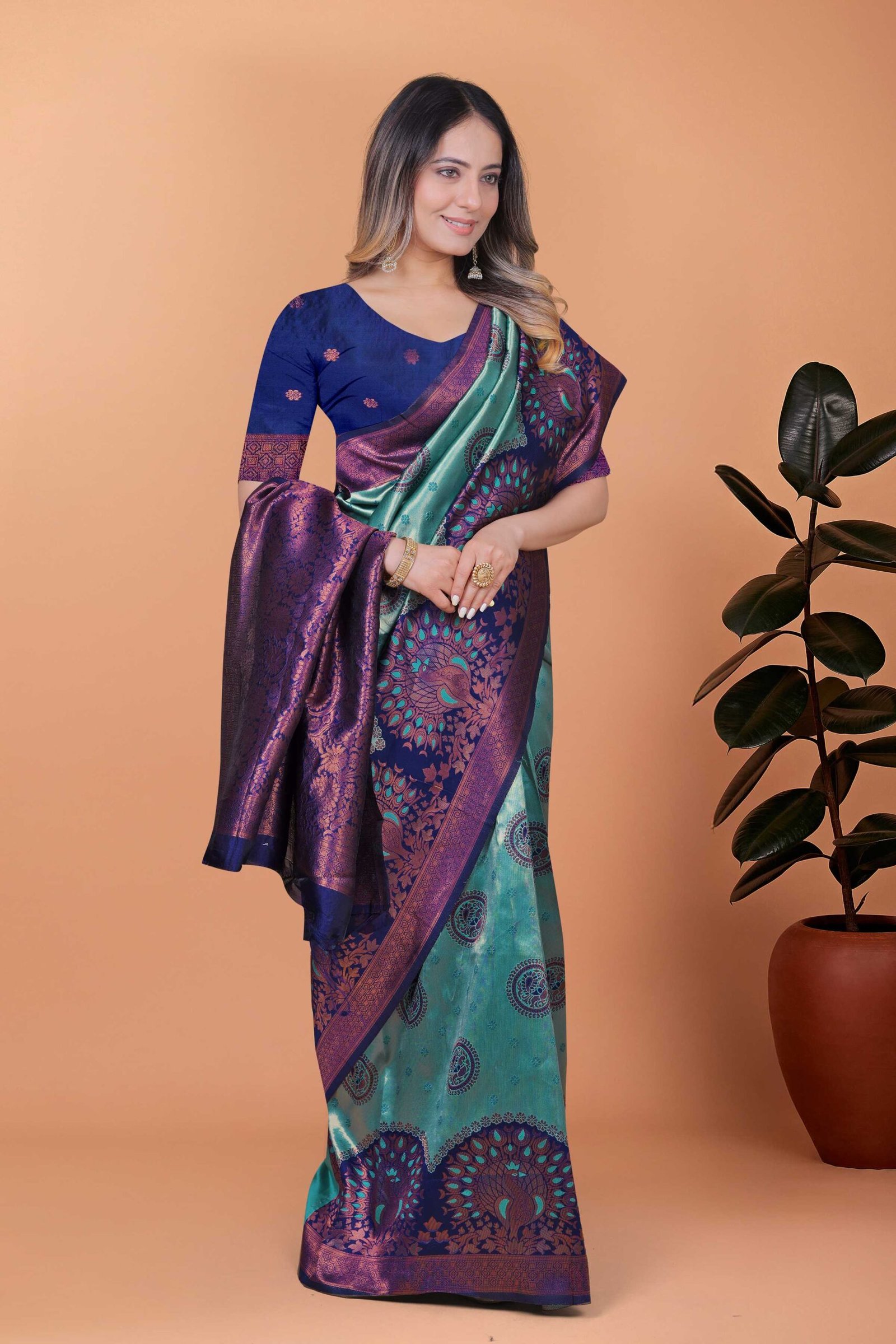 Sea Green & Royal Purple Zari Woven Silk Saree with Contrast Blouse Piece - Image 4