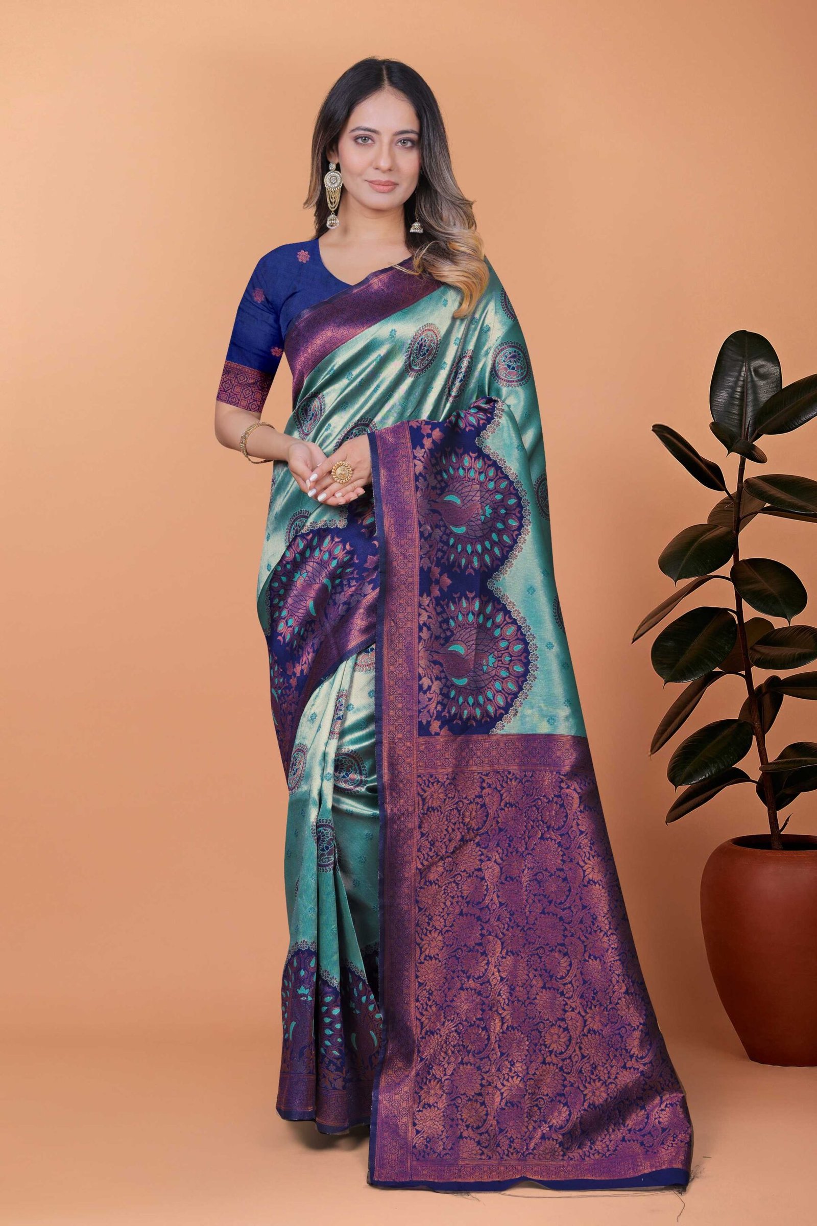 Sea Green & Royal Purple Zari Woven Silk Saree with Contrast Blouse Piece - Image 5