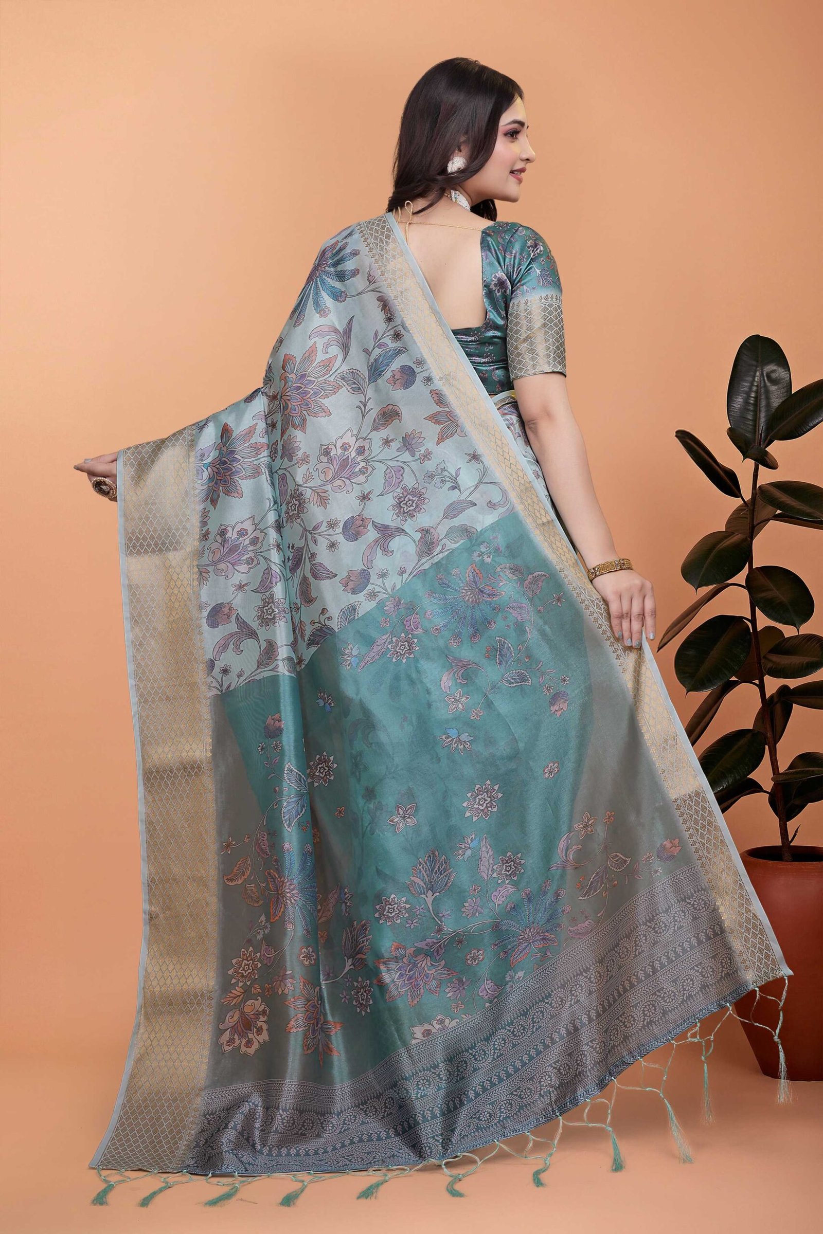 Elegant Grey Blue Floral Printed Saree - Image 3