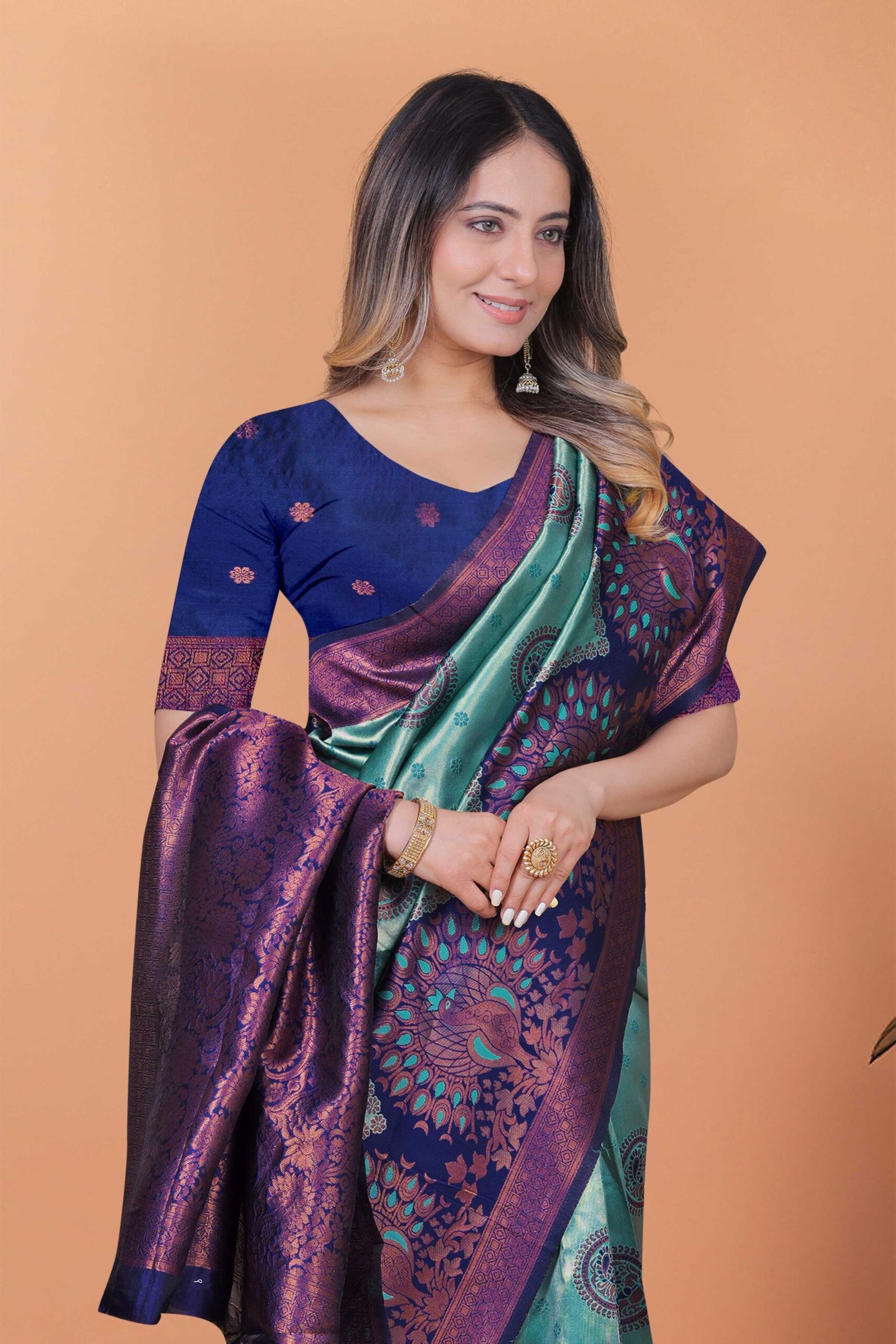 Sea Green & Royal Purple Zari Woven Silk Saree with Contrast Blouse Piece - Image 3