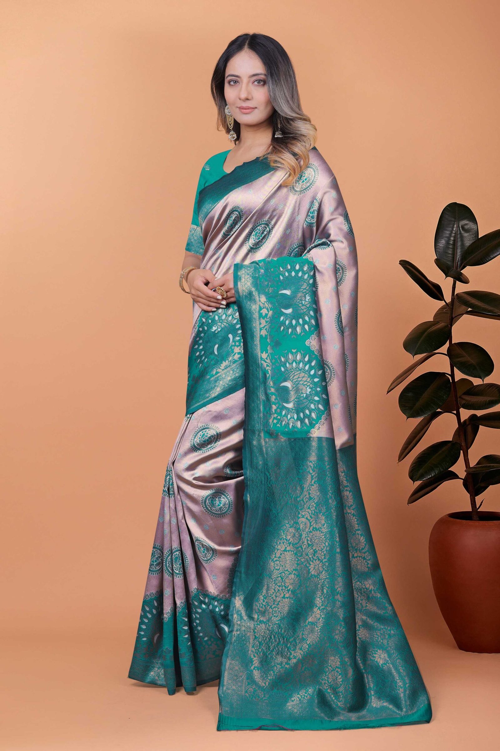 Pastel Pink Silk Saree with Contrast Teal Green Zari Border & Peacock Motif Pallu - Image 2